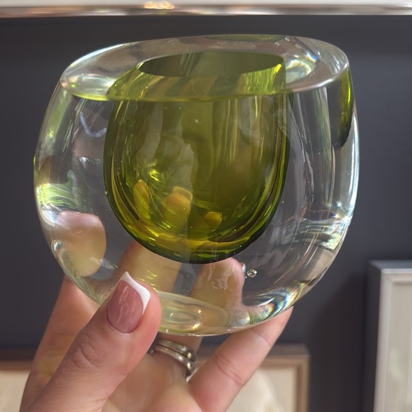 Modern colour drop vase lime Green Glass Art Sculpture made in Poland handblown - Picture 3 of 5